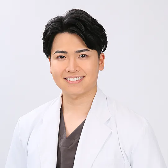 大阪心斎橋院医師 酒井 康平