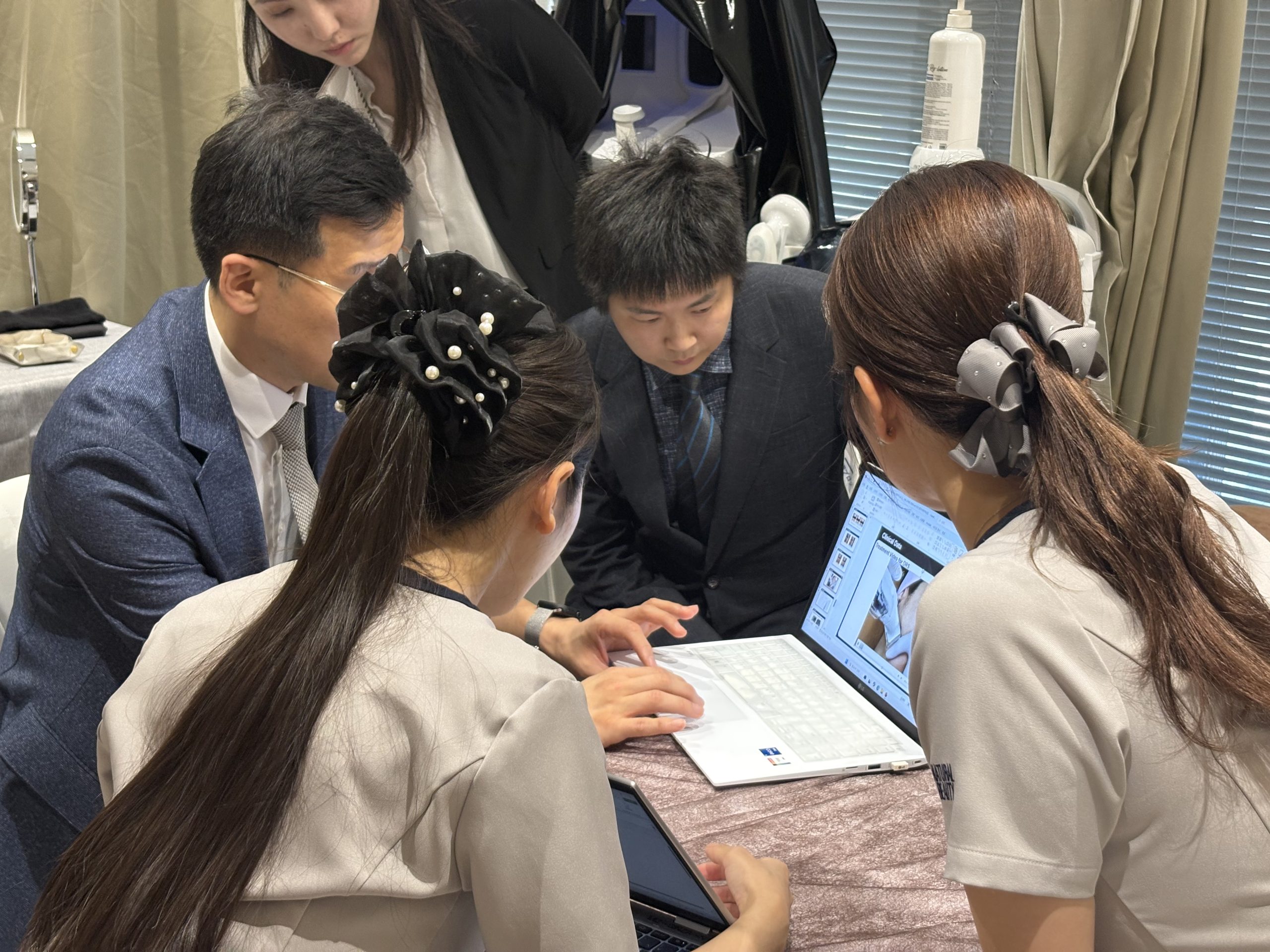 Cellah社研修の様子