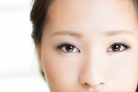 低鼻術とは、お鼻を小さくする手術の総称です